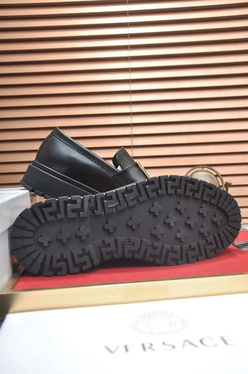 Functional Versace Business Shoes 37565