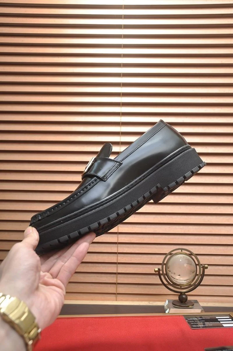 Durable Versace Business Shoes 37556