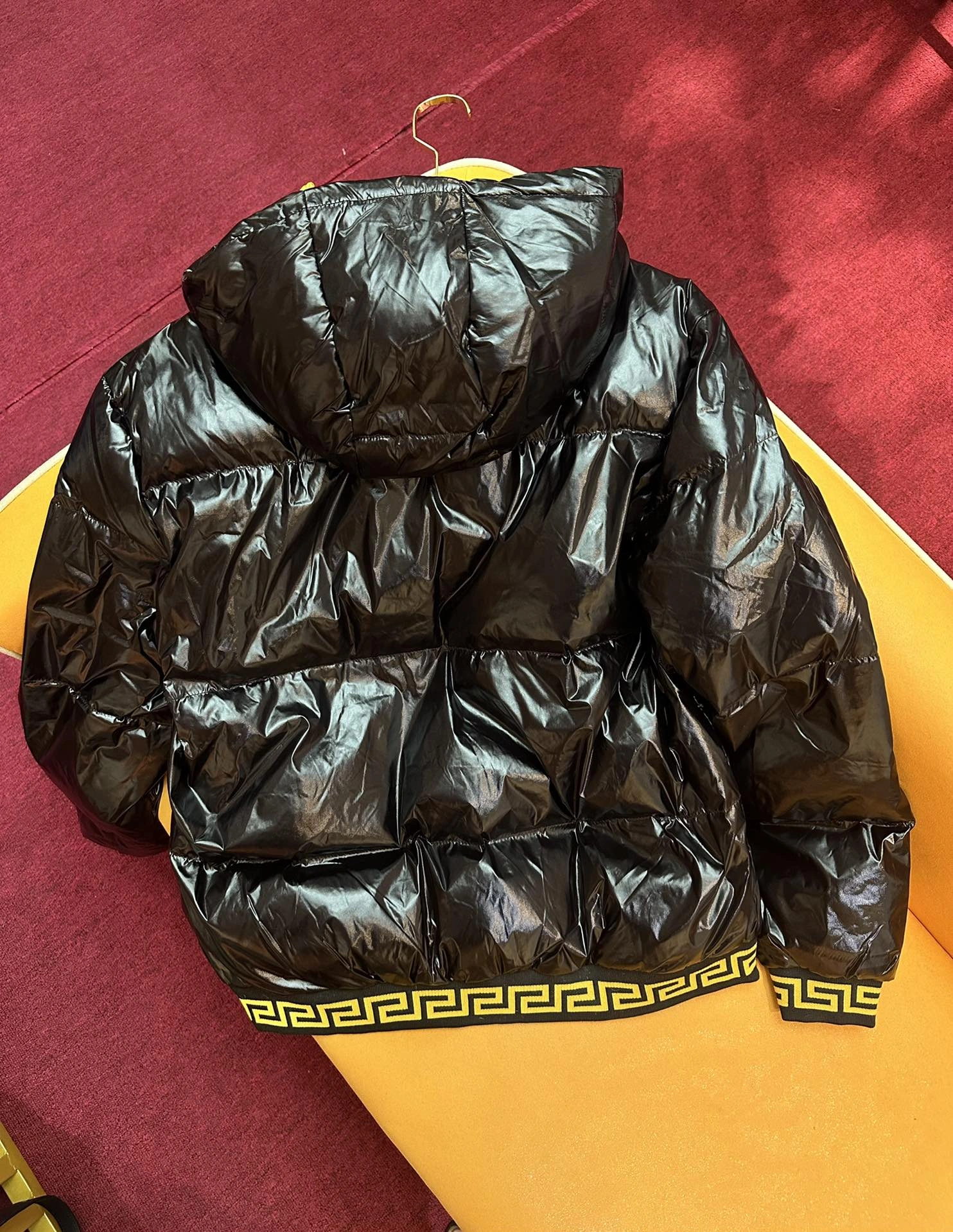 Versace Down Jackets Chic 175785
