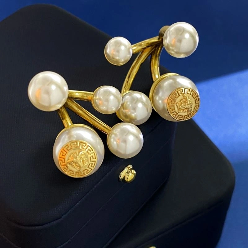 Reliable Versace Earrings 213186
