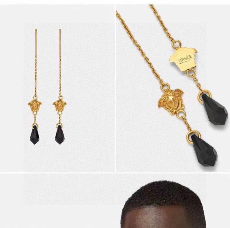 Trendsetting Versace Earrings 208377