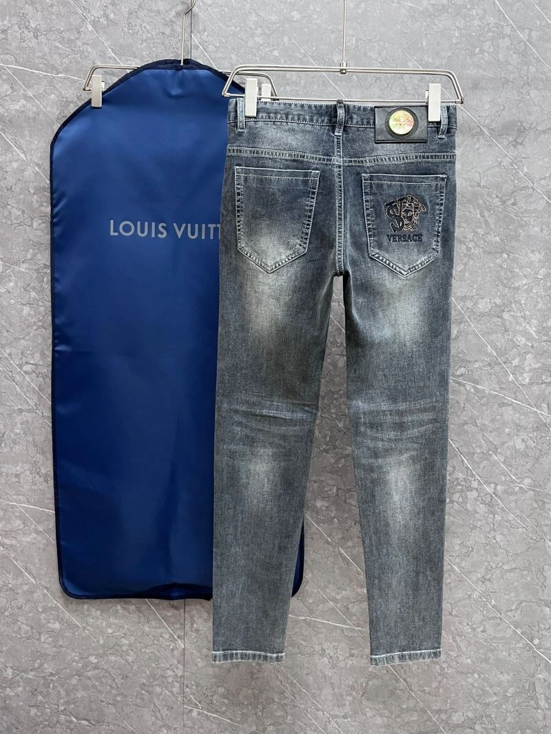 GoAnywhere Versace Jeans 175686