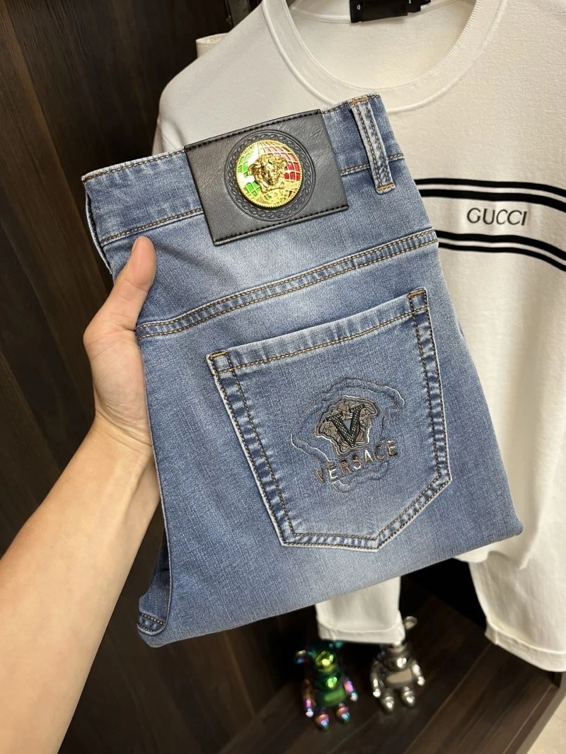Bright Versace Jeans 175529