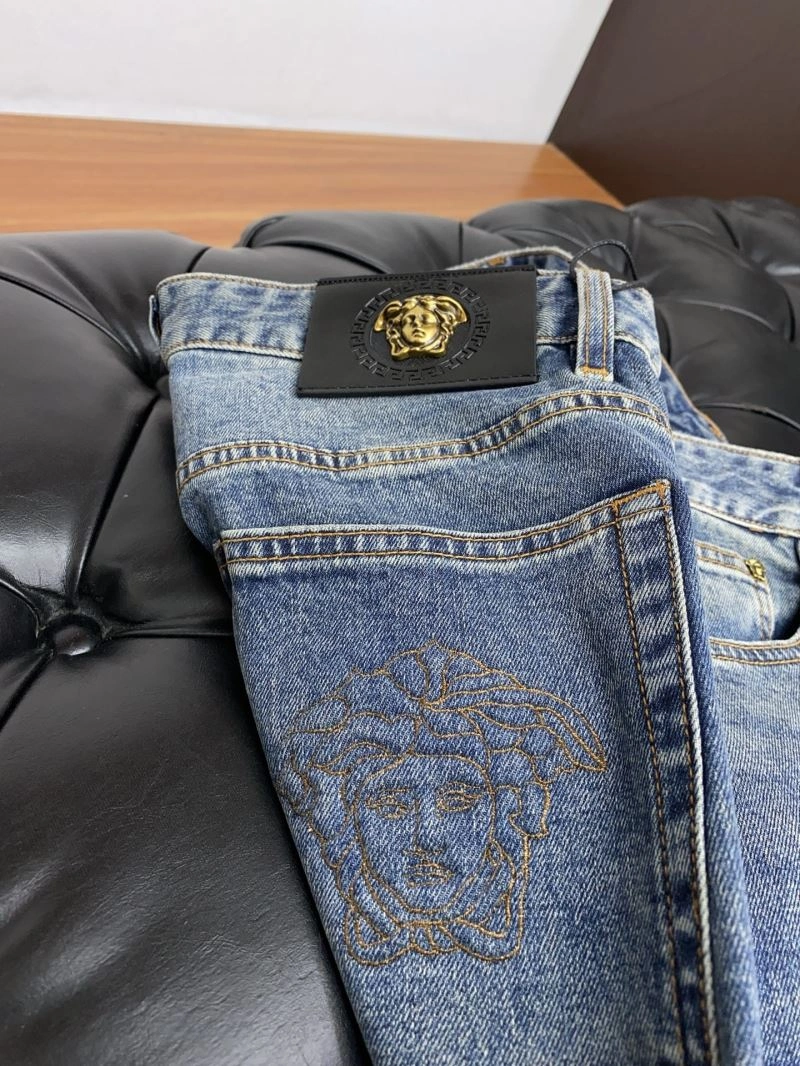 Timeless Versace Jeans 175509