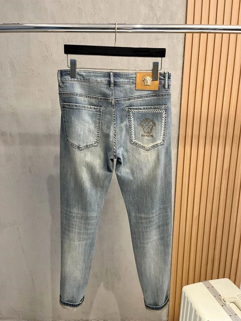 Bright Versace Jeans 175407