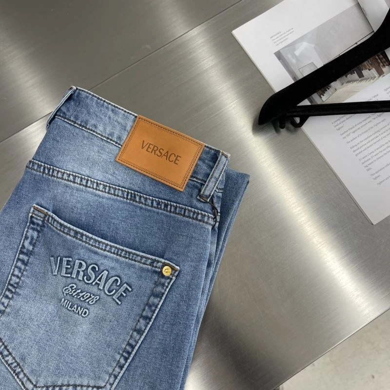 HighPerformance Versace Jeans 175388