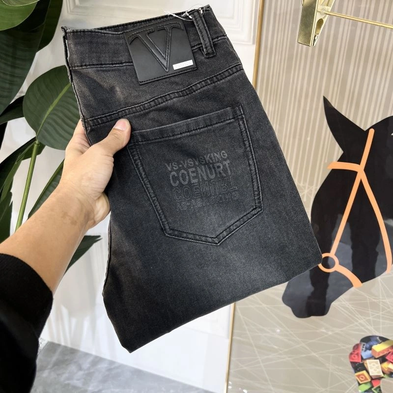 Versatile Versace Jeans 175309