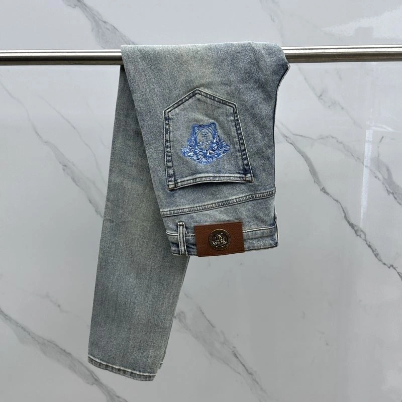 Sustainable Versace Jeans 175317