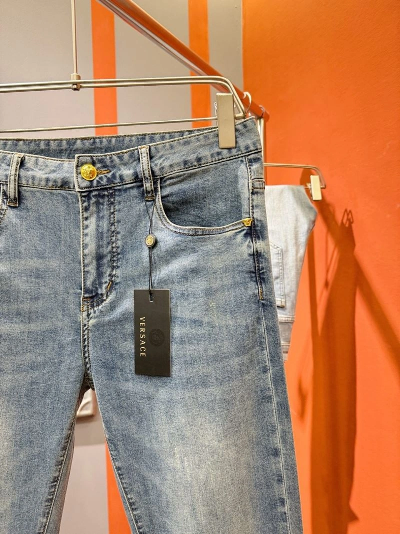 Comfortable Versace Jeans 175210