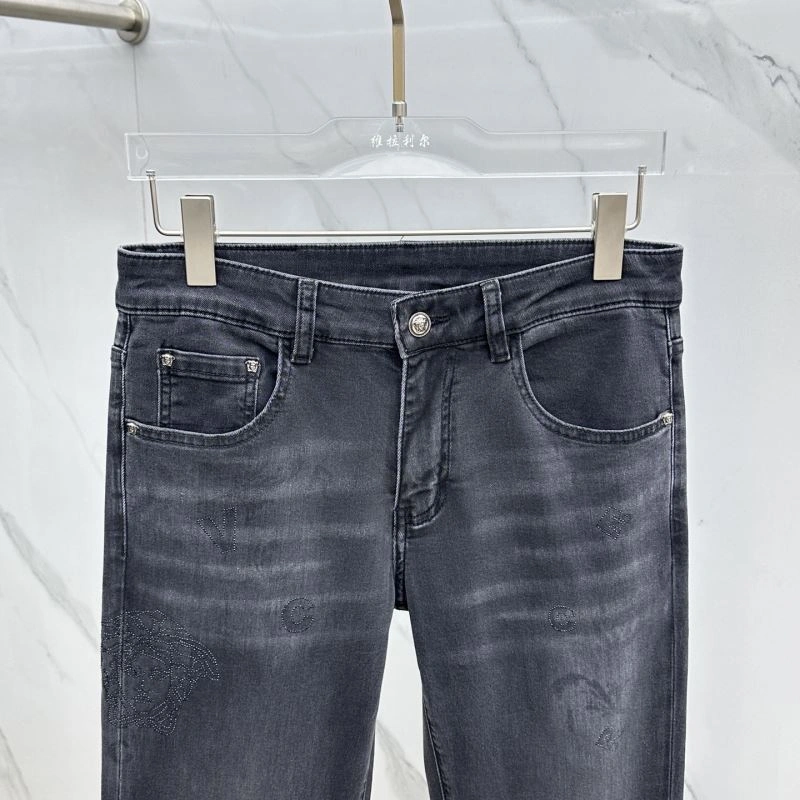 Effortless Versace Jeans 175212