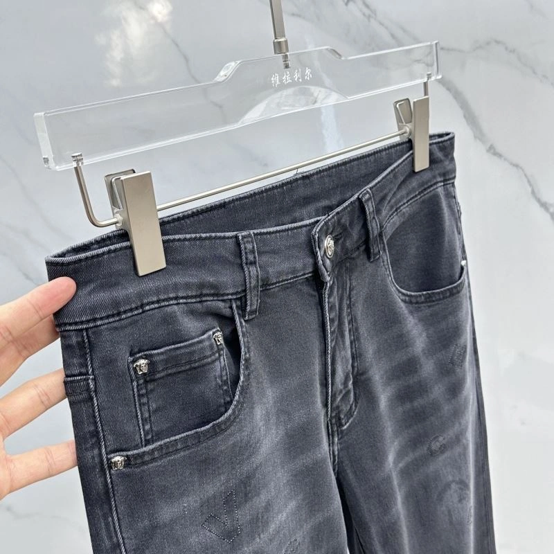Effortless Versace Jeans 175212