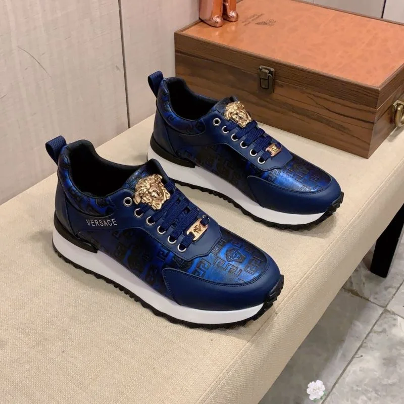 Bold Versace Low Shoes 37325
