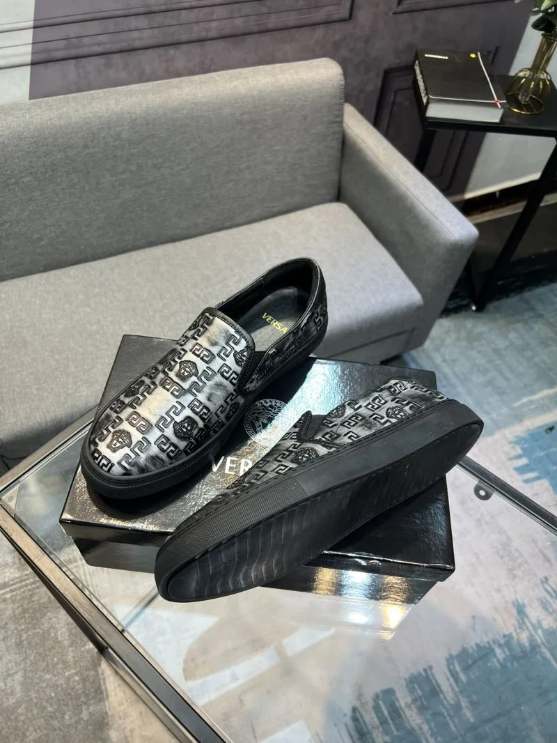 Versace Low Shoes Versatile 37329
