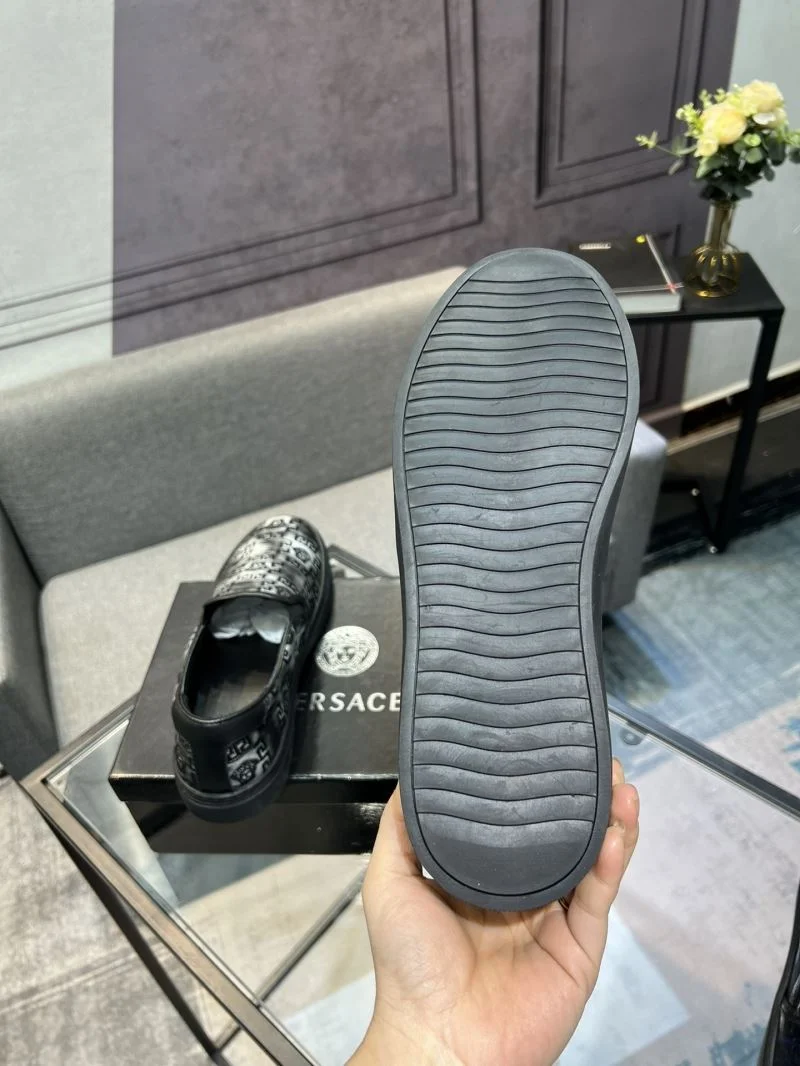 Versace Low Shoes Versatile 37329