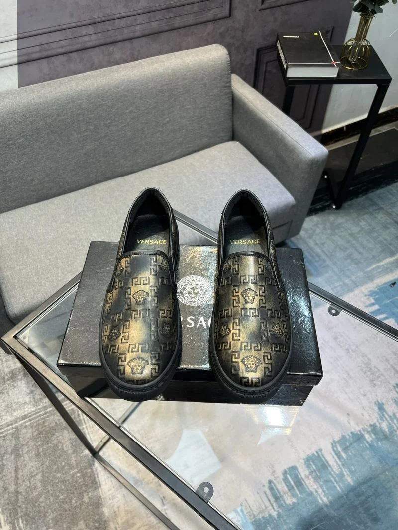 Versace Low Shoes Durable 37312