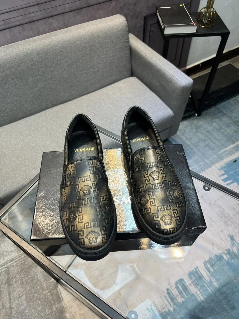 Versace Low Shoes Durable 37312