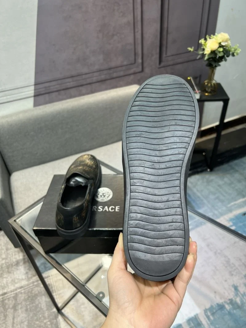 Versace Low Shoes Durable 37312