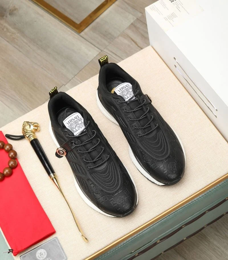 Versace Low Shoes Elegant 37311