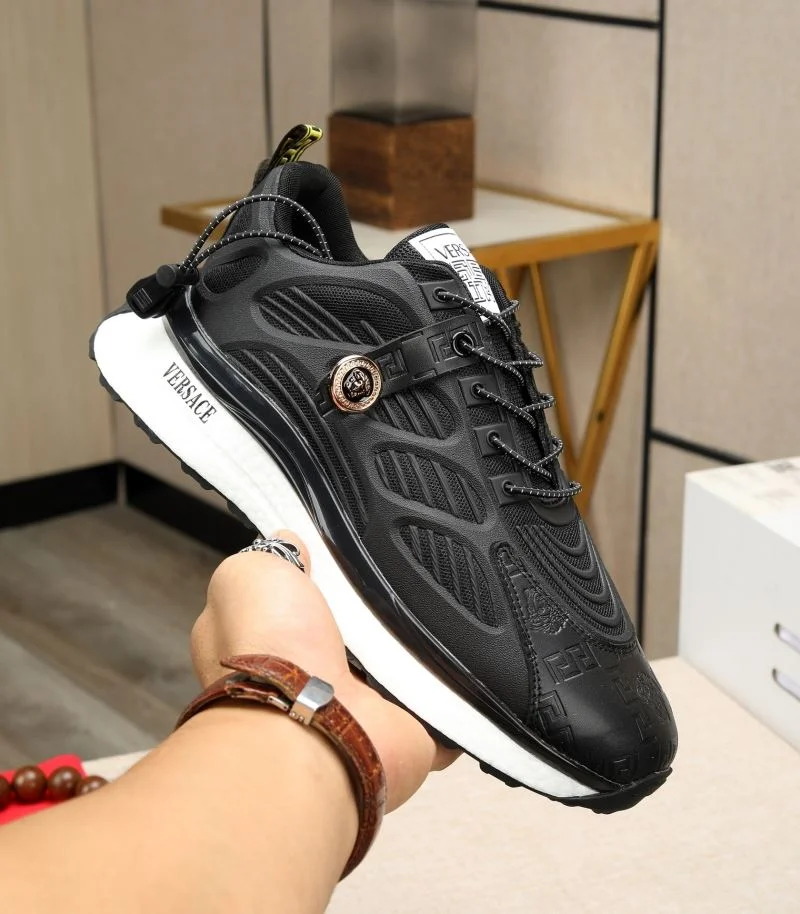 Versace Low Shoes Elegant 37311