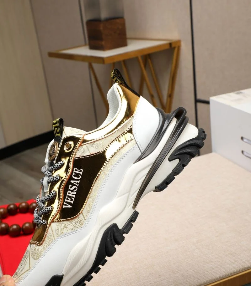 Flexible Versace Low Shoes 37310