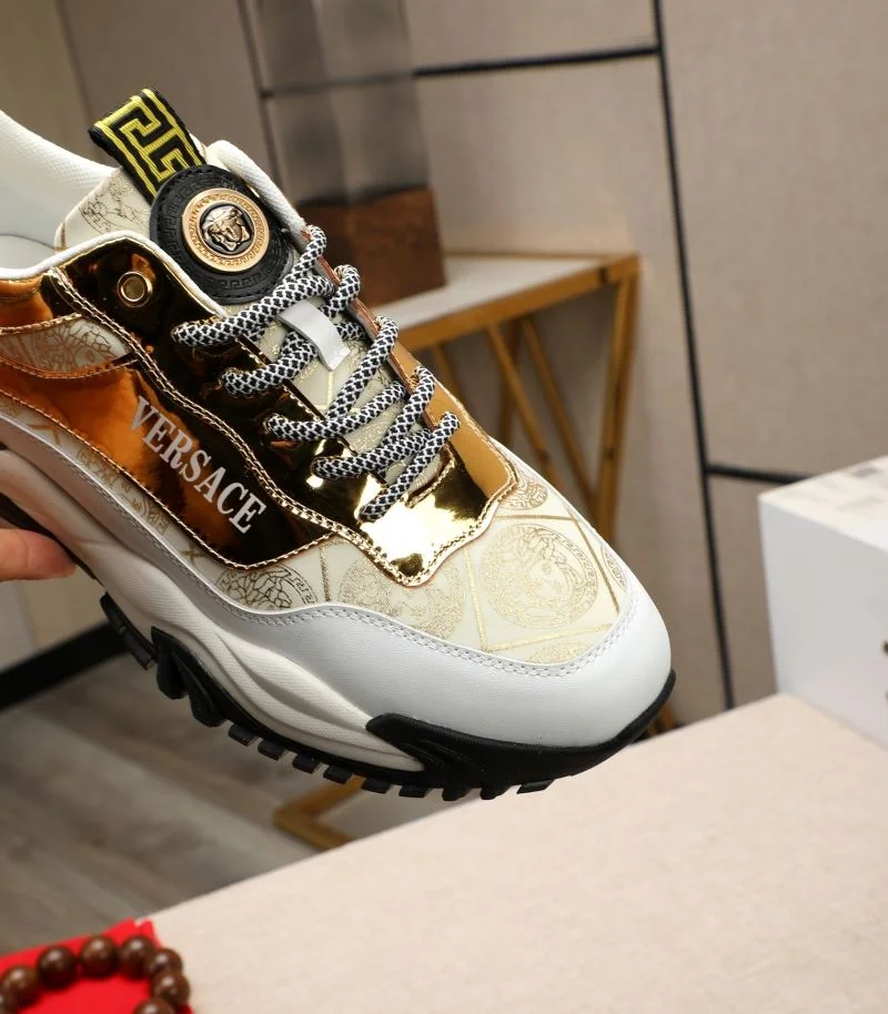 Flexible Versace Low Shoes 37310