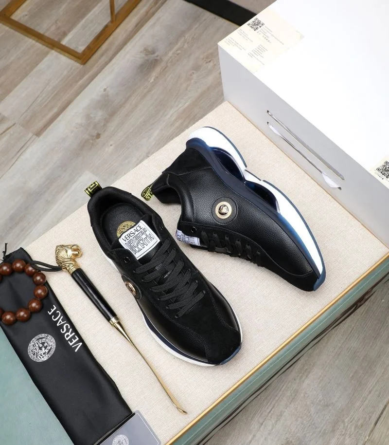 Youthful Versace Low Shoes 37305