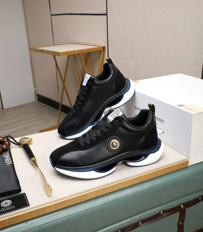 Youthful Versace Low Shoes 37305
