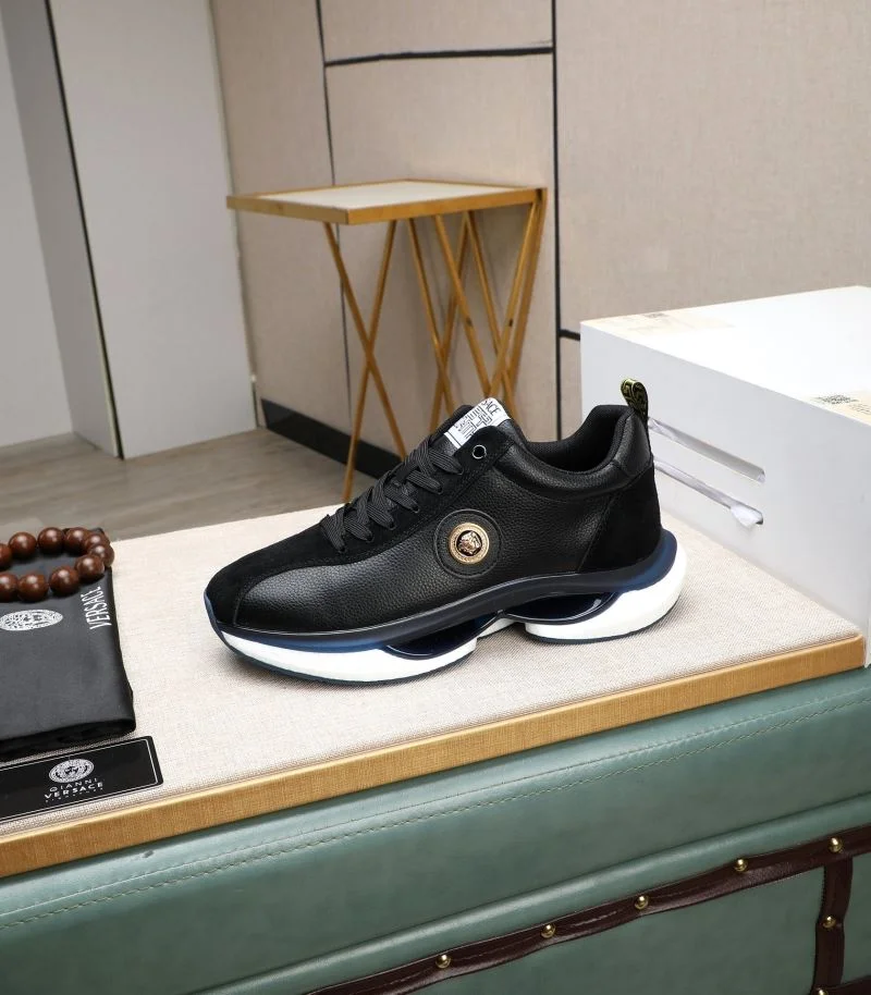 Youthful Versace Low Shoes 37305