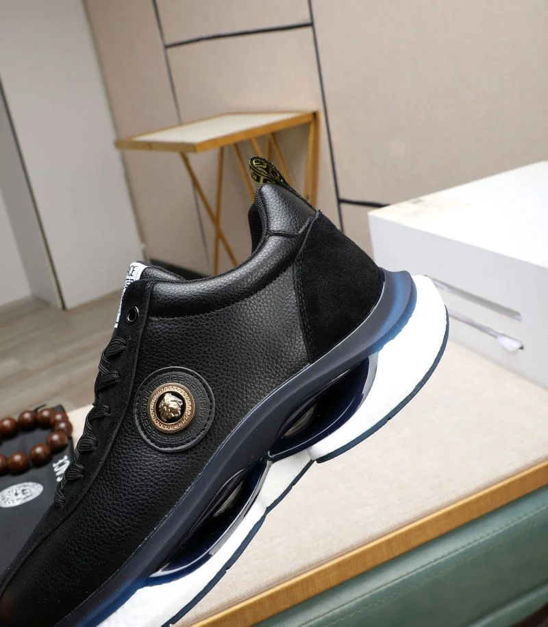 Youthful Versace Low Shoes 37305