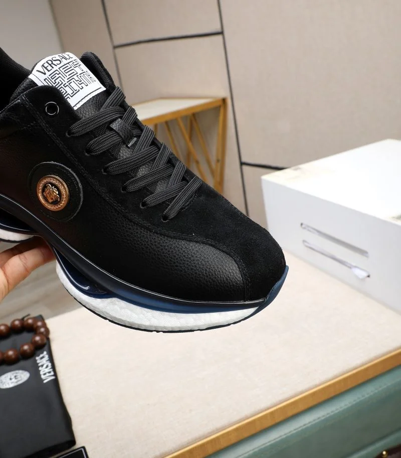 Youthful Versace Low Shoes 37305