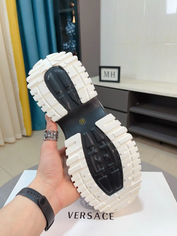 Versace Low Shoes Premium 37304