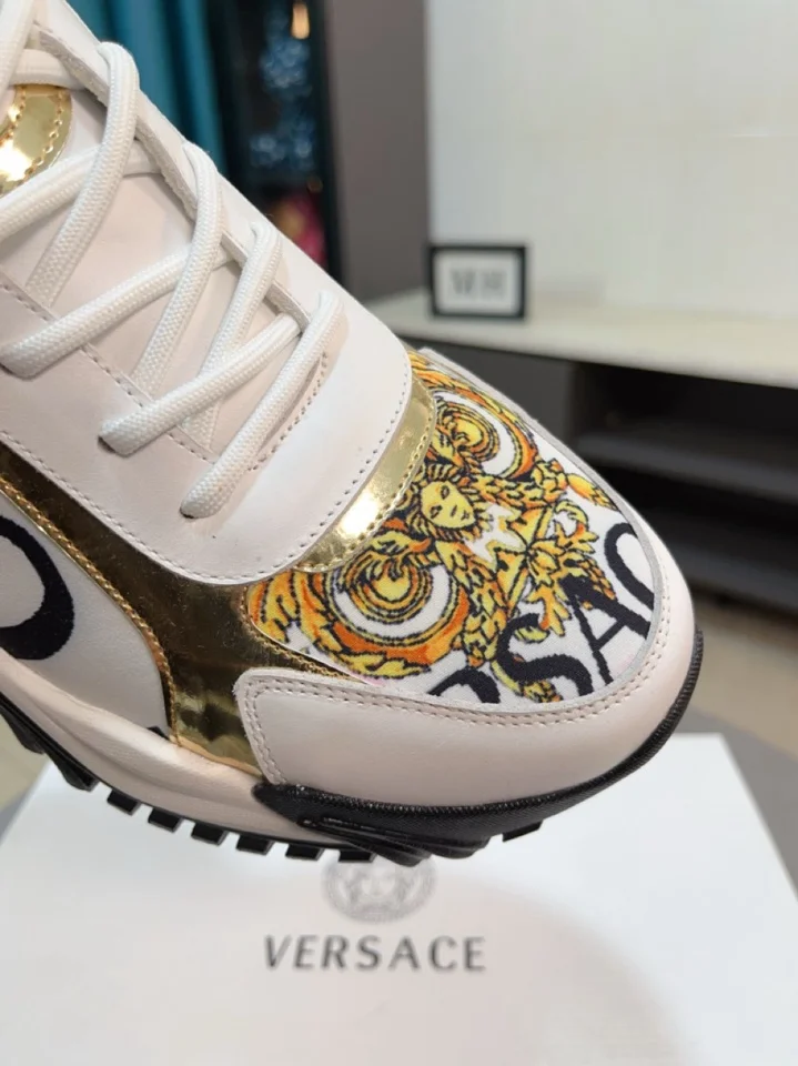 Versace Low Shoes ComfortFit 37306