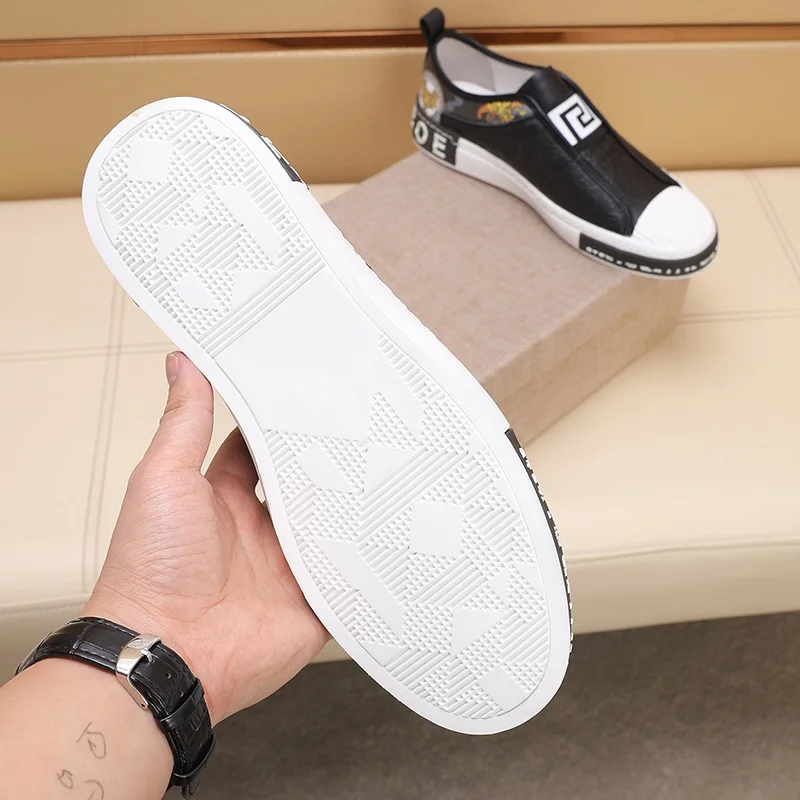 Versace Low Shoes Trendsetting 37303