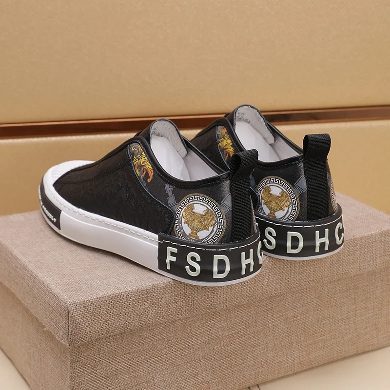 Versace Low Shoes Trendsetting 37303