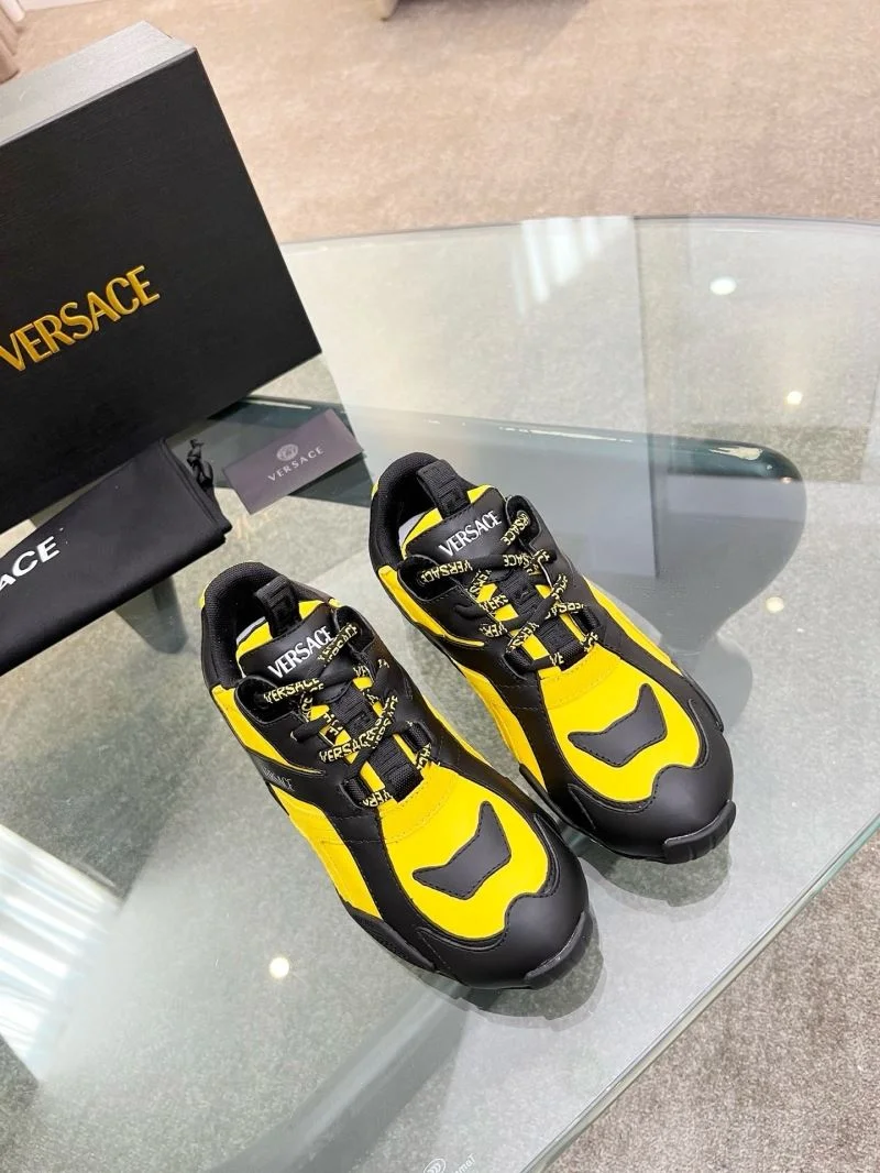 Versace Low Shoes Attractive 37269