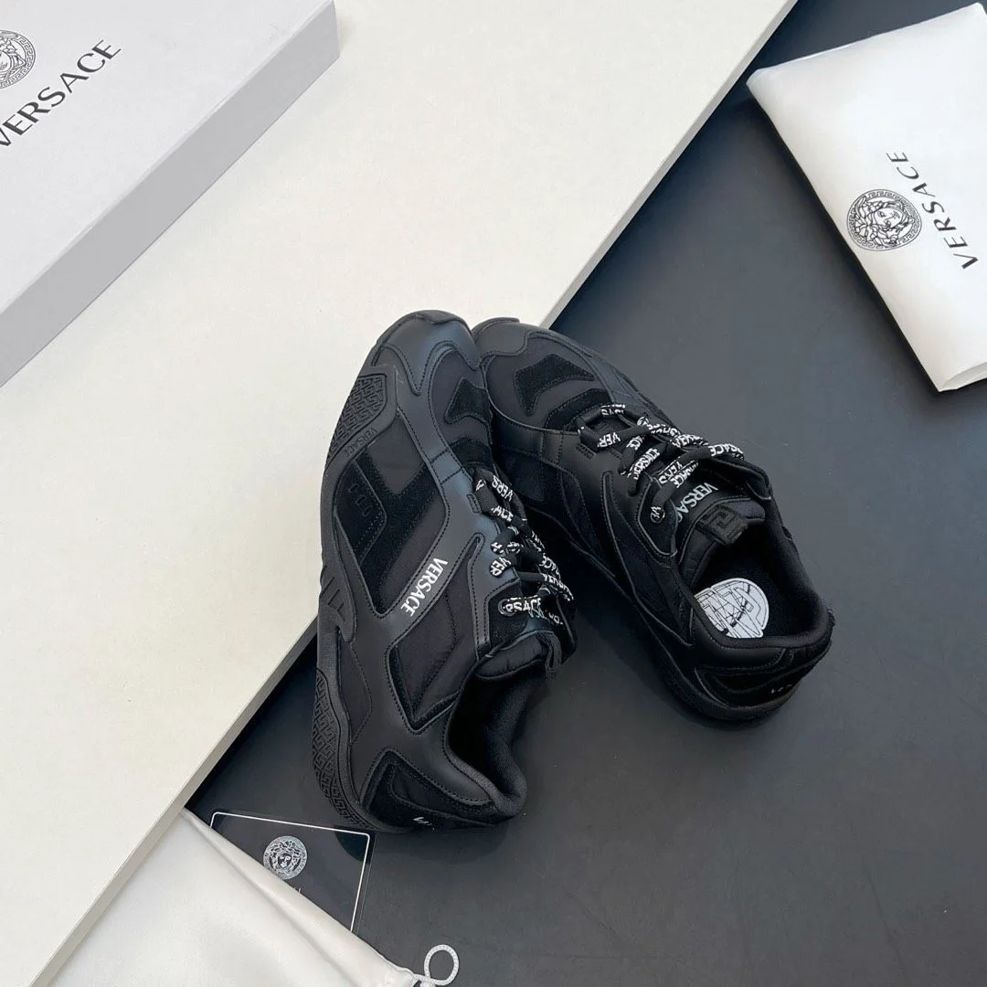 Versace Low Shoes Durable 37345