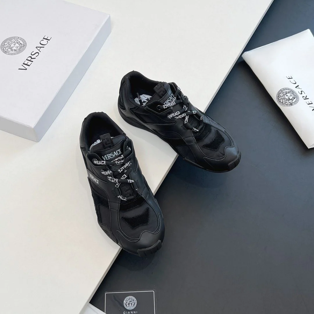 Versace Low Shoes Durable 37345
