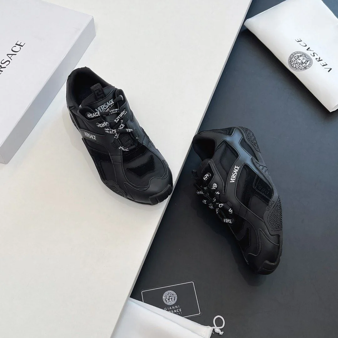 Versace Low Shoes Durable 37345