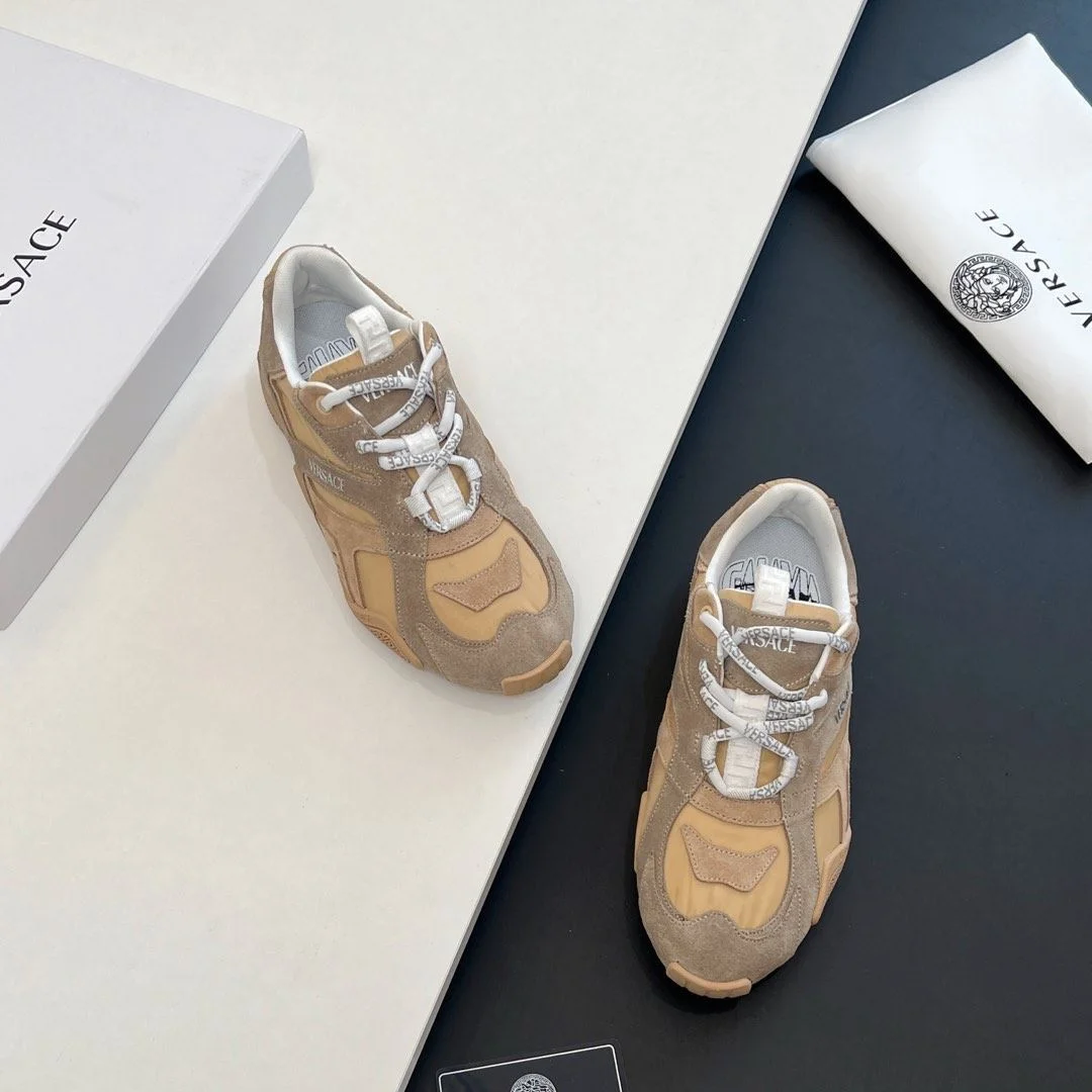 Versace Low Shoes WaterResistant 37346