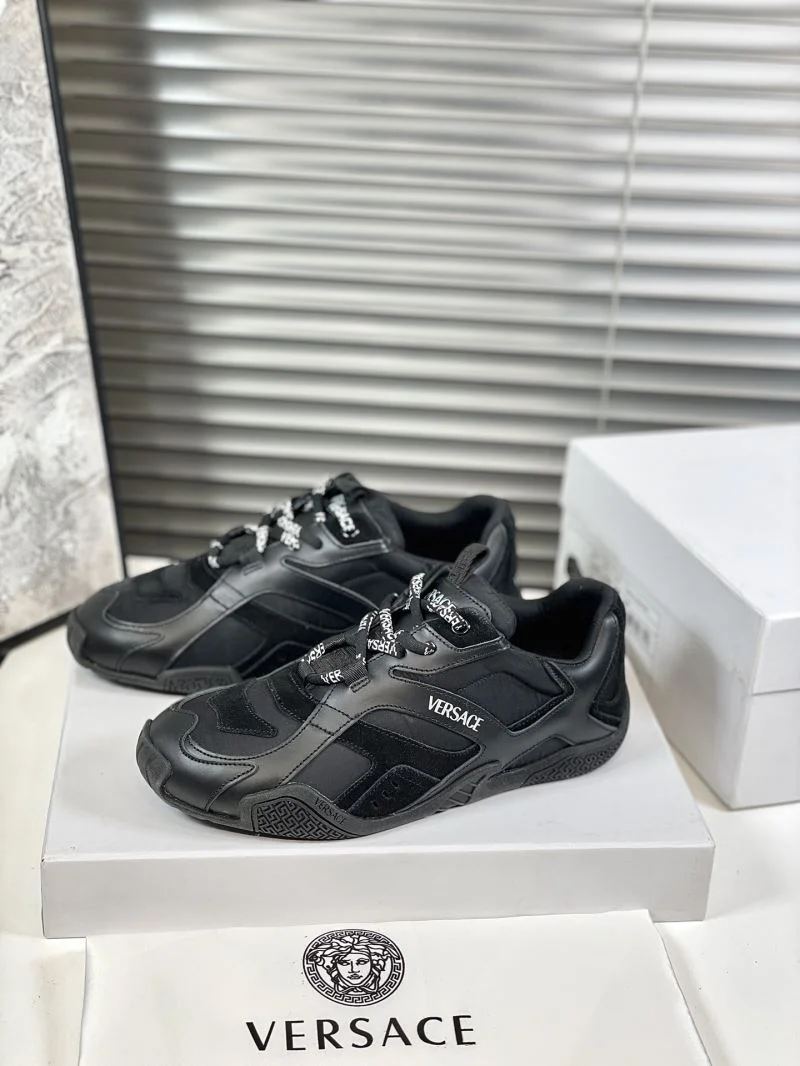 Versace Low Shoes OdorResistant 37408