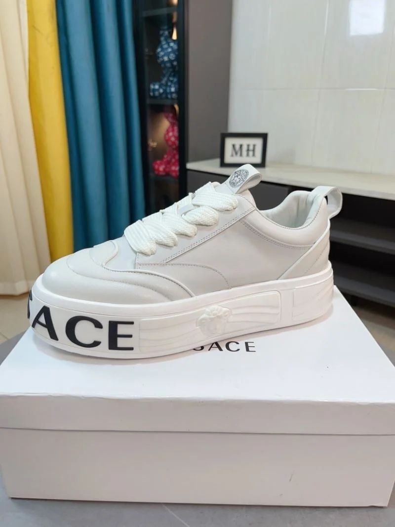 Versace Low Shoes EasyCare 37552