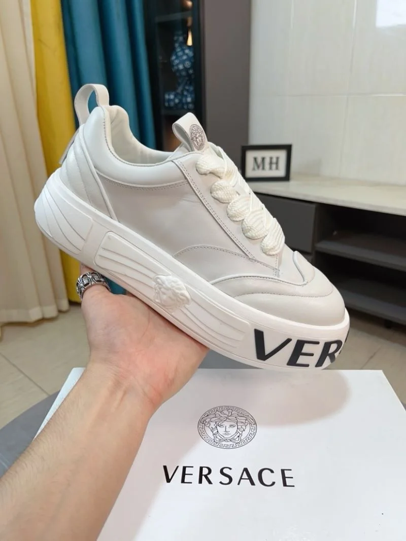 Versace Low Shoes EasyCare 37552