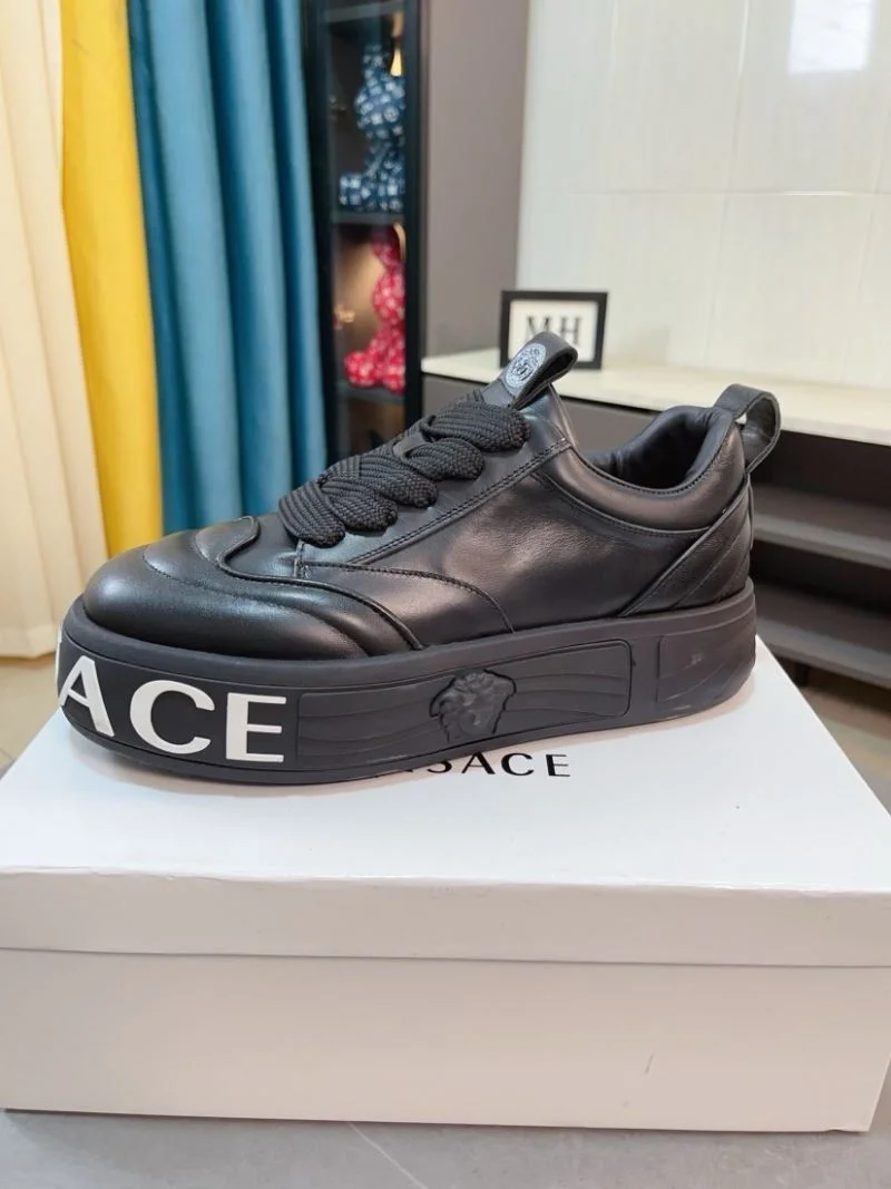 Versace Low Shoes ModernLook 37548