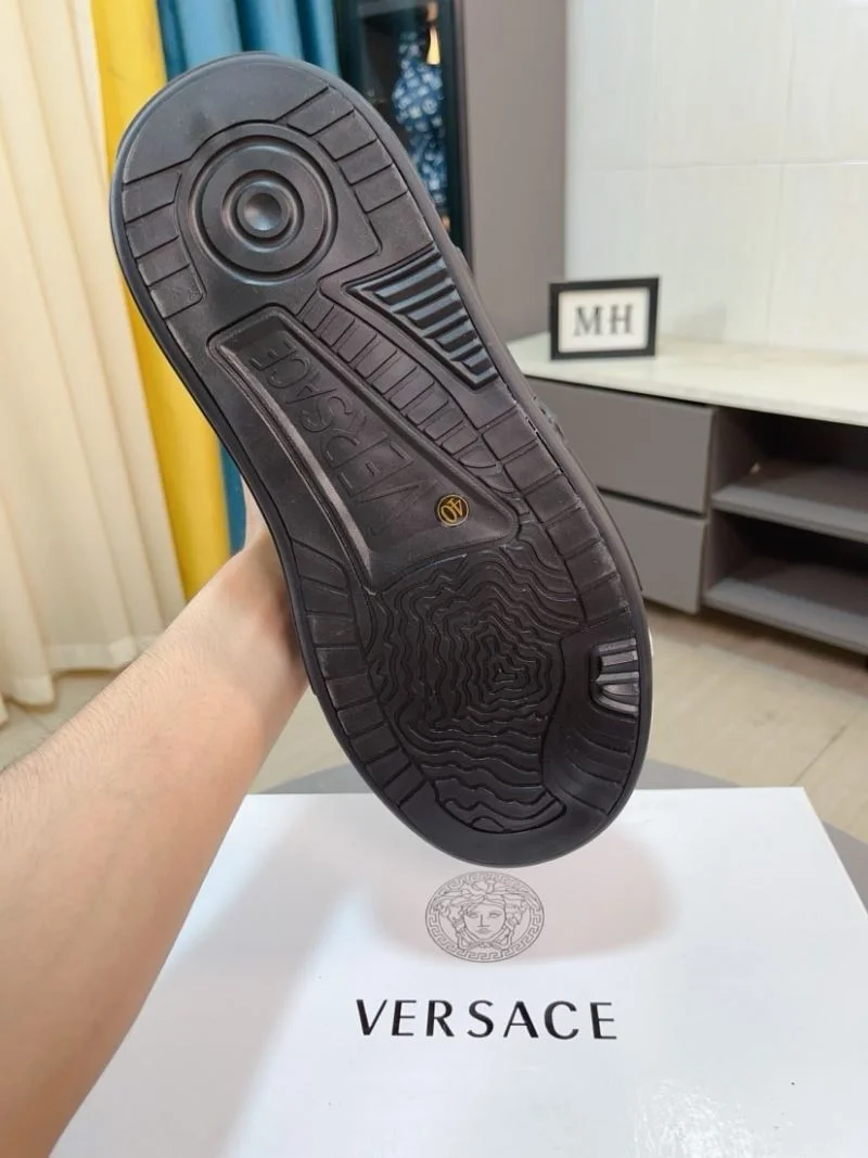 Versace Low Shoes ModernLook 37548