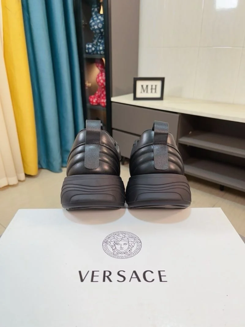 Versace Low Shoes ModernLook 37548