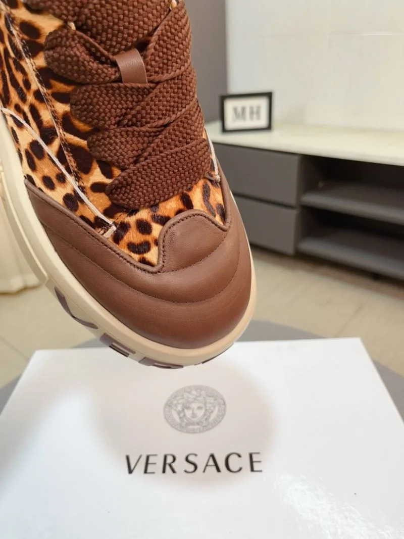 Versace Low Shoes ModernLook 37543