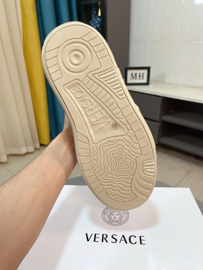 Versace Low Shoes ModernLook 37543