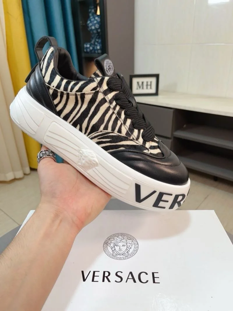 Versace Low Shoes Versatile 37540