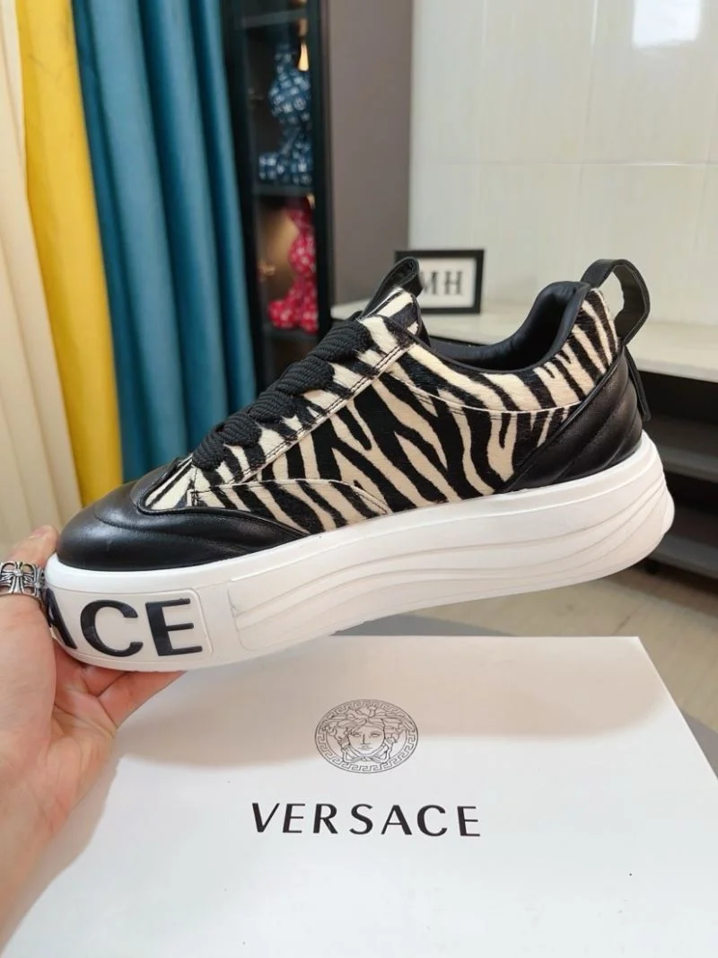 Versace Low Shoes Versatile 37540