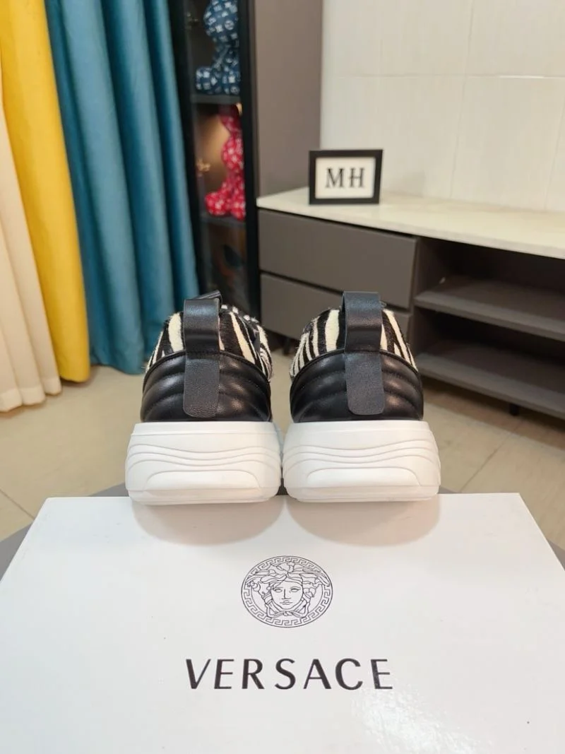 Versace Low Shoes Versatile 37540